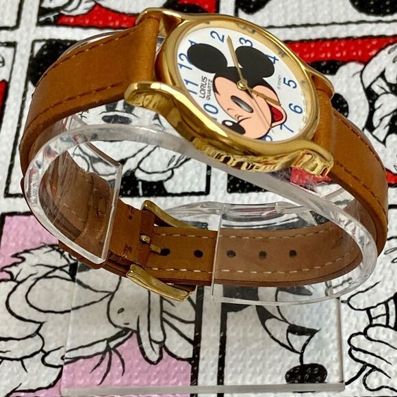 Vintage Disney x Lorus by Seiko Mickey Mouse Bobbing Eye Unisex Watch w Case main image 10
